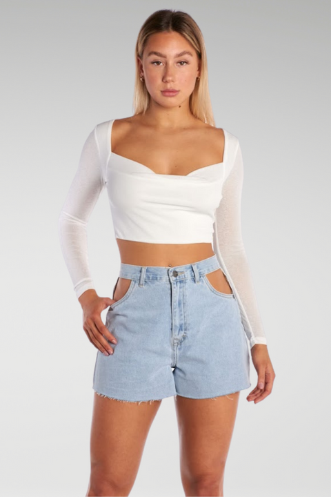 EXPOSED DENIM SHORTS - LIGHT BLUE