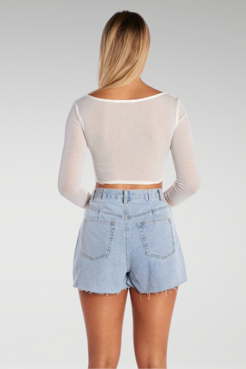 EXPOSED DENIM SHORTS - LIGHT BLUE